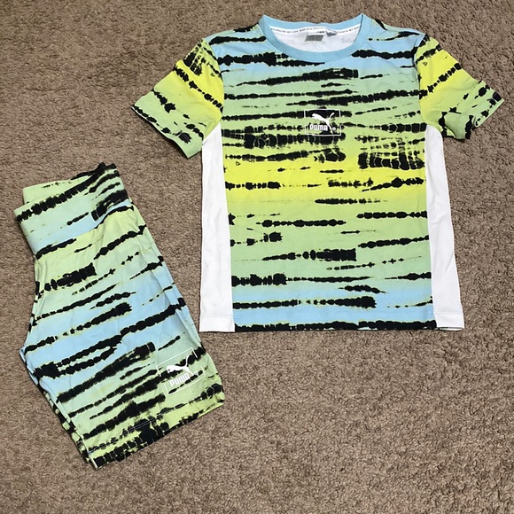 Women Puma Outfit - Picture 1 of 3